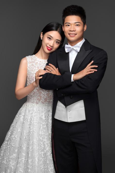 蘇炳添十月大婚曝光婚紗照 將娶青梅竹馬美嬌妻