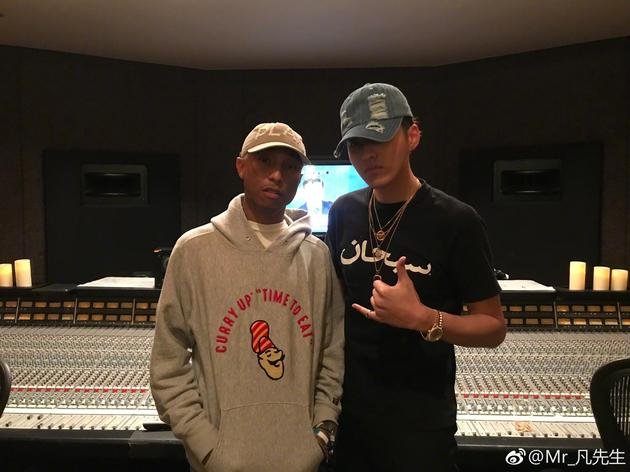 吳亦凡與菲董合照