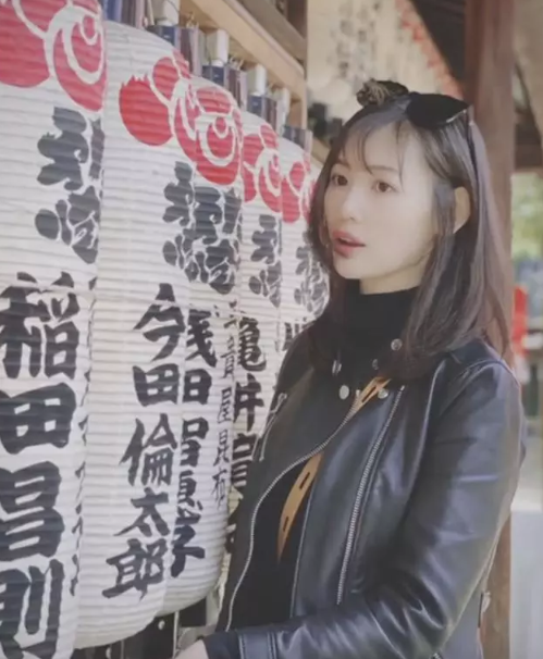 馬蓉日本游玩好瀟灑 左手大鉆戒十分吸睛